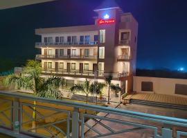 Rani Palace Hotel And Resort, hotel v Kishangarhu