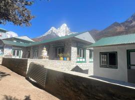 White lotus inn, Hotel in Pangboche