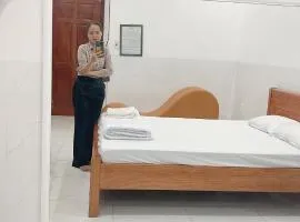Nhà Nghỉ Hạnh Phúc