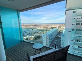 OCEAN SPA Suite 11-Hosted by Sweetstay, spa hotel in Gibraltar