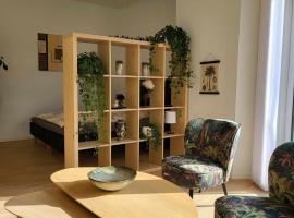 Cozy and bright apartment，Viby的便宜飯店