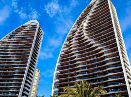 SUNSET WAVES luxury apartment, hotel in Benidorm