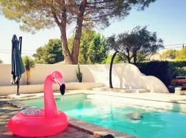 Villa avec piscine et hammam à 15 mn de la mer et 30mn de Marseille