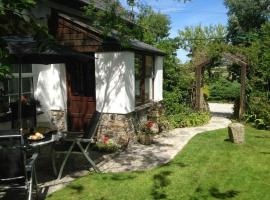 Manor Cottage, rumah liburan di Redruth