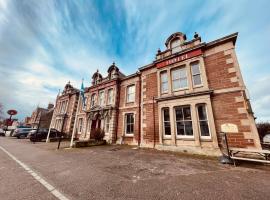 Lovat Arms Hotel, hotel v destinaci Beauly