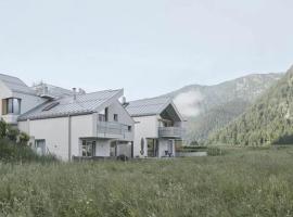 TIROLER TRIS Chalet & Penthouse, hotel in Maurach