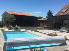 Maison 24H du Mans, hotel in Teloché