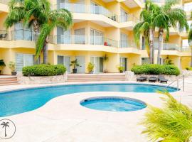 Spacious Apartment with Pool Facing the Ocean in Mazatlán - Marina, ξενοδοχείο σε San Rafael