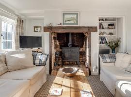 Alde Cottage, hotel with parking in Friston