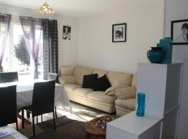 Appartement Proche Hippodrome, holiday rental in Caen
