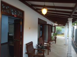 Amavi Heaven Villa, hotel with parking in Gintota