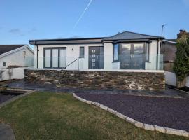Truckle - Treknow, Tintagel - Bungalow in North Cornwall (Sleeps 5 - 7), holiday home in Treknow