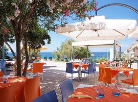 Acquaviva Village Camping, hotel v destinaci Portoferraio