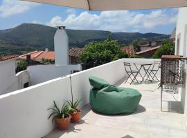 Vivenda Montanha Apartment, family hotel in Alcaria