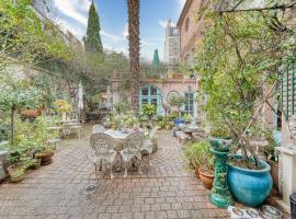 "Maison 1850 Paris 18" Chambre G avec terrasse et parking en option, Privatzimmer in Paris