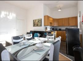 2 Bed Flat Prenton - Apartment 3, hotel di Birkenhead