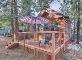 Peaceful Lake Almanor Hideaway, Fish, Hunt and Hike!, hotel with parking in Lake Almanor