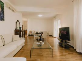 Arena Luxury Apartment, luxury hotel in Verona