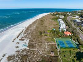 Bay Haven! Waterfront condo steps away from the beach!, family hotel in Longboat Key