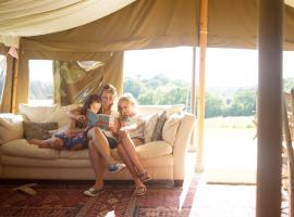 Cuckoo Down Farm Glamping, luxury tent in Venn Ottery