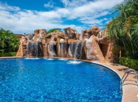 Beach Facing, Large Pool & Guard In The Town, hotel v destinaci Tamarindo
