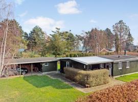Stunning Home In Stubbekbing With Kitchen, vacation home in Stubbekøbing