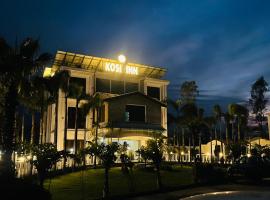Kosi Inn Hotel & Resort, хотел с паркинг в Rāmpur