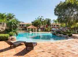 Lugar encantador con piscina, Juan Dolio., hotel in Juan Dolio