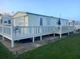 Lovely 8 Berth Caravan In Skegness With Free Wi-fi, Ref 96023d, hotell i Skegness