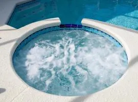 Close to Disney, pool spa, games room, budget friendly, Posner Park