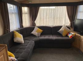 Static van on Smallgrove in Ingoldmells, apartment in Skegness