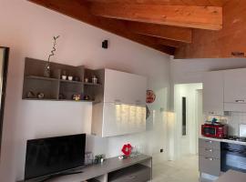 Malù Home [Subway 4 min walk], appartement in Cologno Monzese