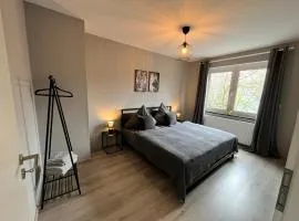 Apartment Central 10H 75qm Wi-Fi free Parking