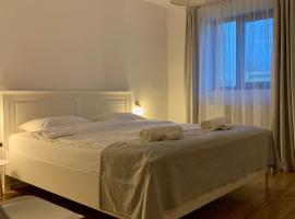 ROST room, hotel con parcheggio a Oradea