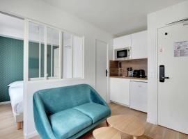 Small and modern apartment 11rd Paris, villa i Paris