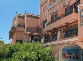 Kasbah La Famille Berbère, hotel v destinaci Boumalne