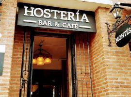 Hostería Montes: San Ignacio'da bir otel