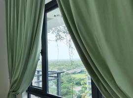 Holiday SweetHome at Forest City 2BR1B with TV Box 4-6pax 1807, hotel in Gelang Patah