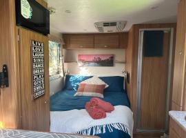 Caravan with all the trimmings, viešbutis Melburne