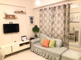 Casi Cozy Spacious Condo For Family, Free Wifi, Netlfix and Pool, apartment in Davao City