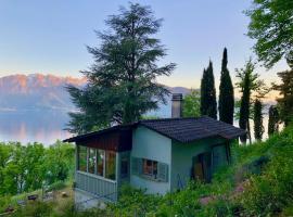 Lovely villa in Lavaux with unique view !, hôtel à Chardonne