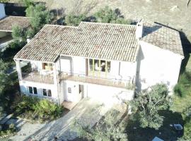 Manosque: Maison en Provence avec superbe vue, hotel v destinaci Manosque