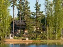 Beautiful lakeside Villa Vetojärvi