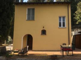 La Casa delle Farfalle, жилье для отдыха в городе Кьюси