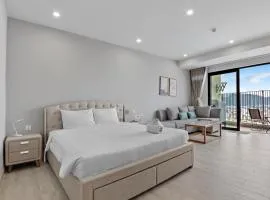 De' Lora GoldCoast Apartment