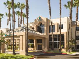 Hyatt House Cypress / Anaheim, hotel cerca de Los Alamitos Race Course, Cypress