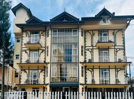 Rathna Grand Hotel and Restaurant, hotel v destinaci Nuwara Eliya