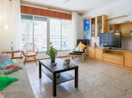 Nice Apartment In Los Alcazares