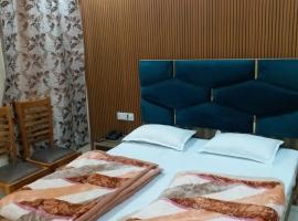 Hotel Imperial, hotel v destinaci Rāmpur