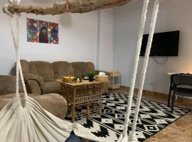 Villa in a compound with a rooftop in sheikh zayed โรงแรมในSheikh Zayed